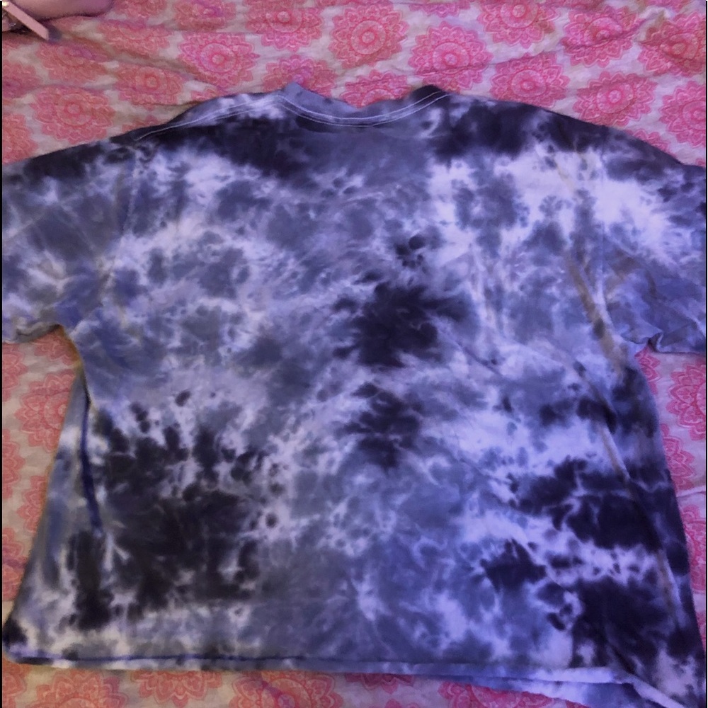 Tie dye 3/4 top.